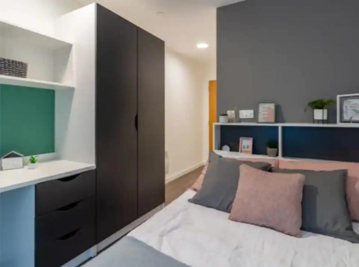 Modern Rooms In Wembley, Sk Londra Esterno foto