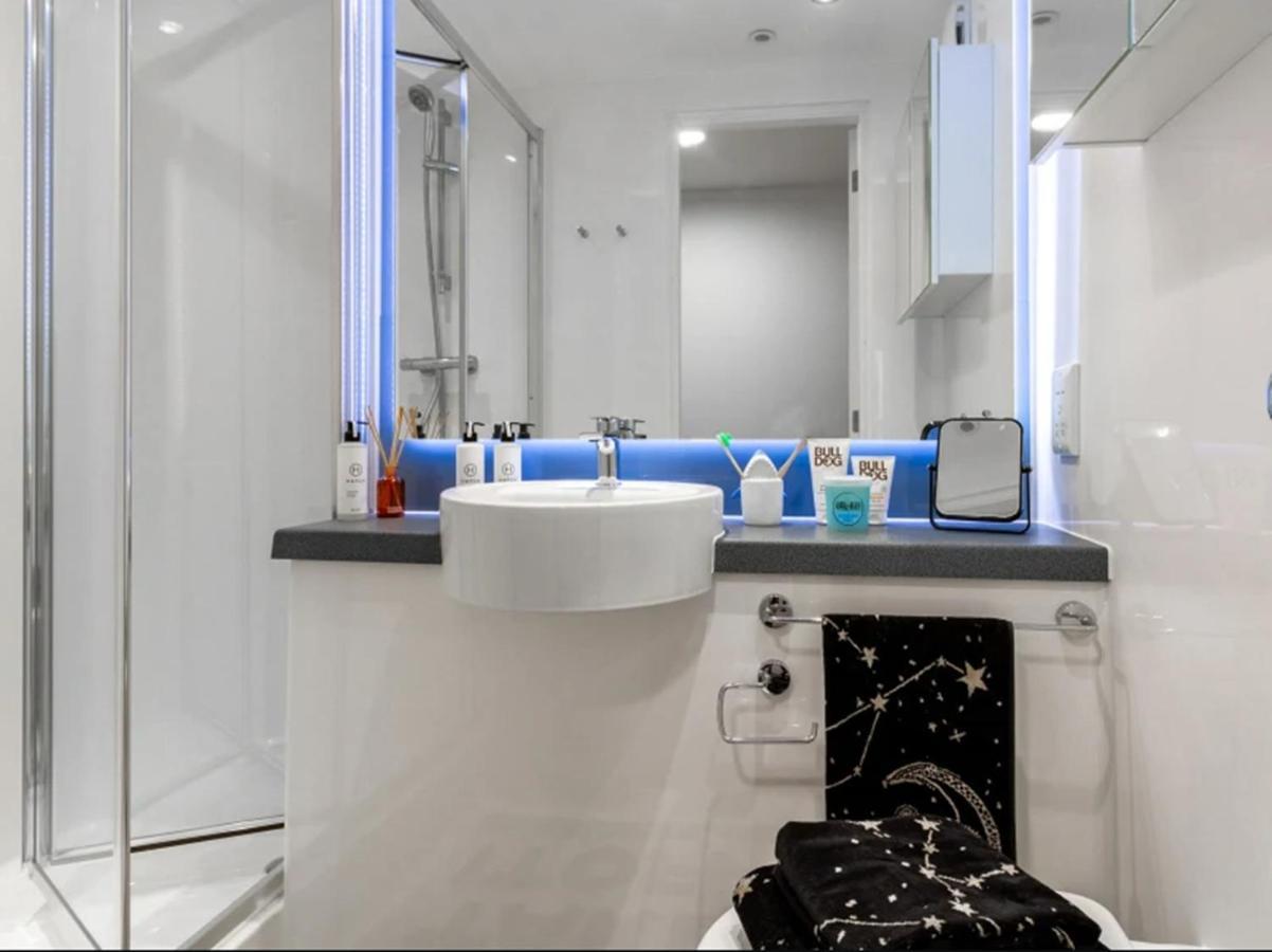Modern Rooms In Wembley, Sk Londra Esterno foto